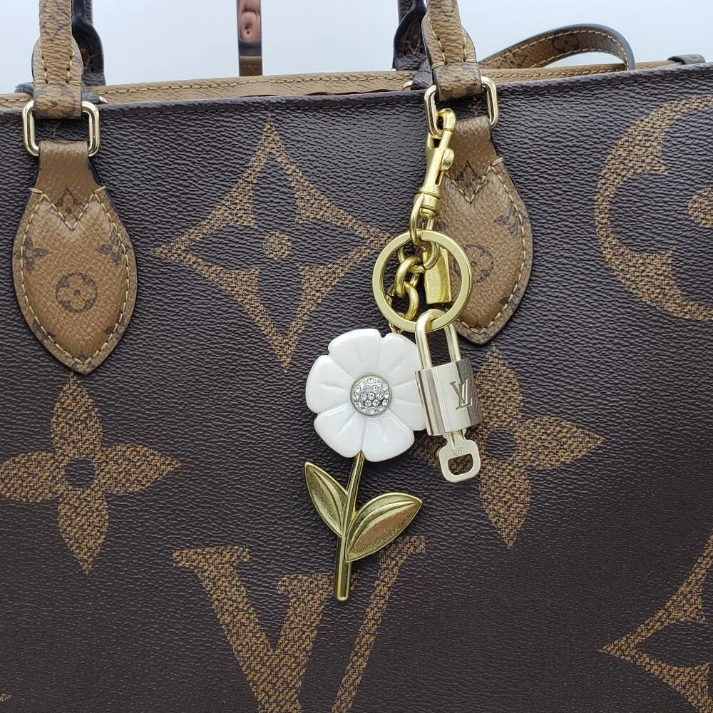 Authentic Louis Vuitton Lock & Key with Unbranded Flower Charm, Keychain - Picture 10 of 11